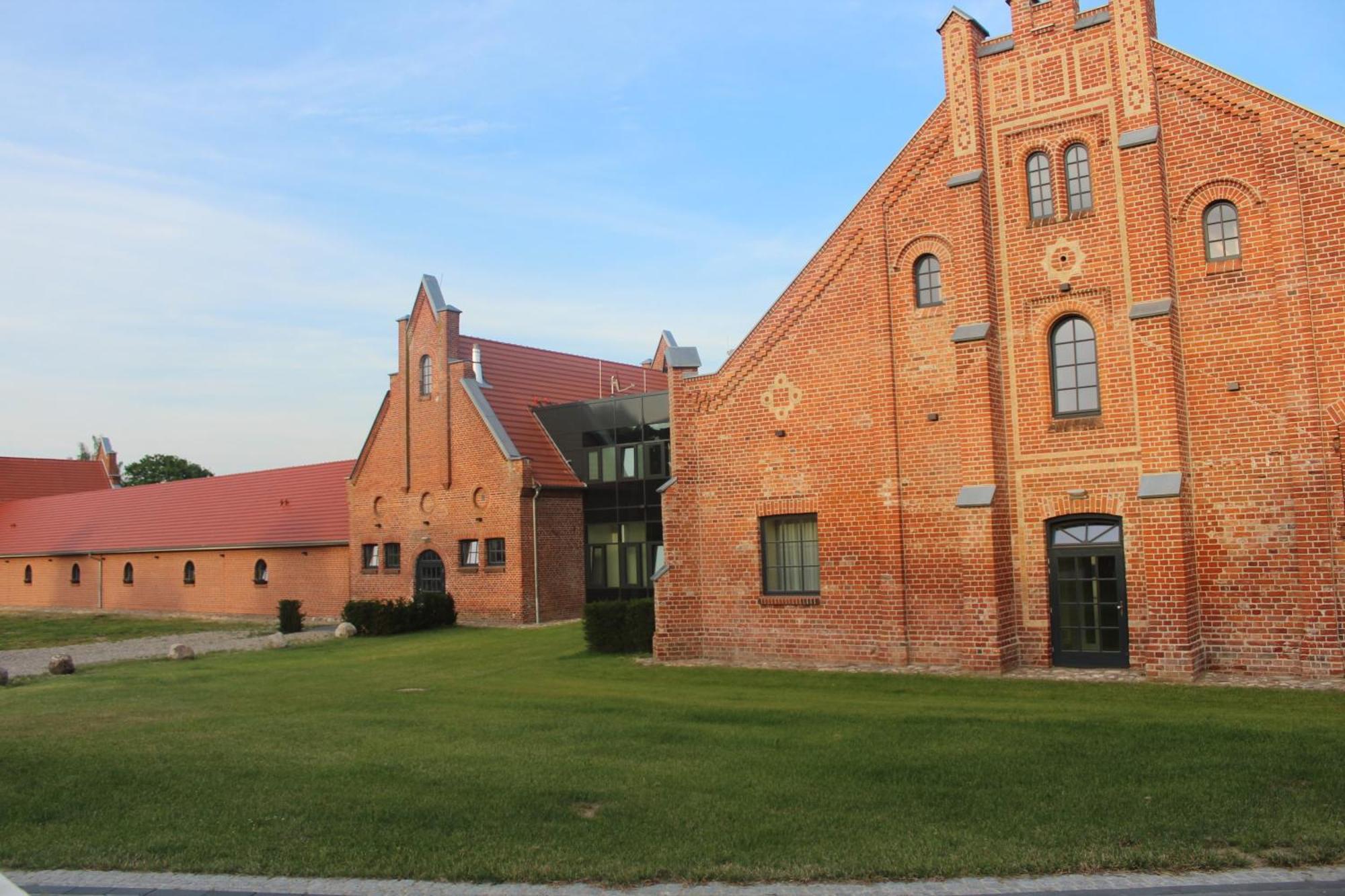 Farmer Hotel Basedow Basedow  Экстерьер фото
